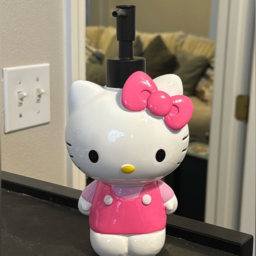 Hello kitty Hand Soap Dispenser